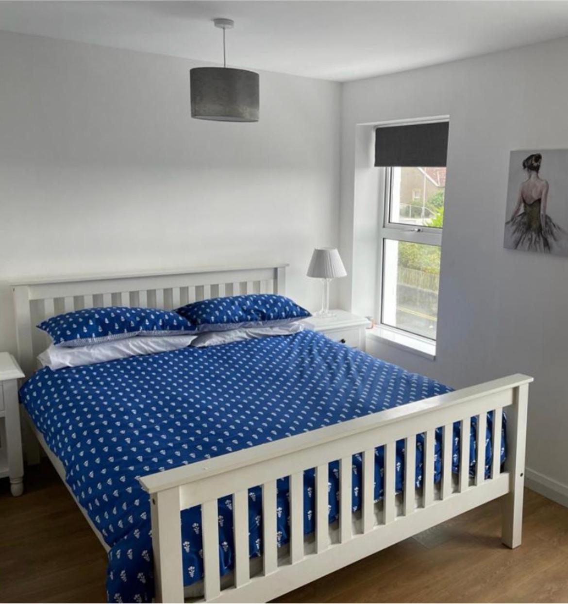Enfield Street House Behind Portstewart Promenade With Partial Sea View From Front 3 Bed Sleeps 7 Villa Exterior photo